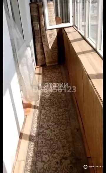 3-комнатная квартира, этаж 4 из 6, 61 м²