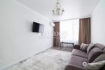 2-комнатная квартира, этаж 4 из 12, 65 м²