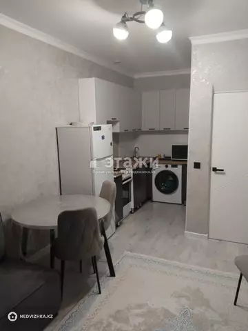 2-комнатная квартира, этаж 6 из 10, 38 м²