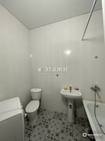 2-комнатная квартира, этаж 19 из 19, 60 м²