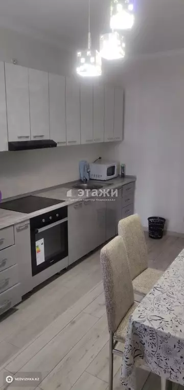 1-комнатная квартира, этаж 2 из 10, 45 м²
