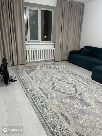 2-комнатная квартира, этаж 2 из 9, 64 м²