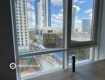 3-комнатная квартира, этаж 8 из 22, 103 м²