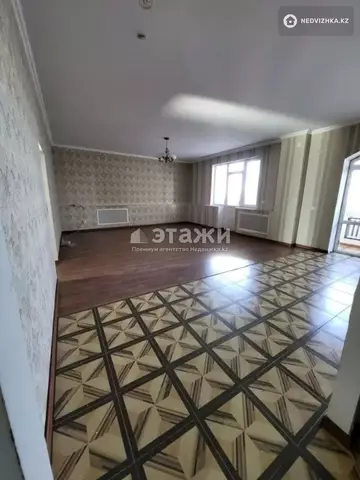 2-комнатная квартира, этаж 3 из 17, 93 м²