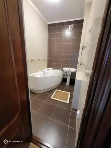 2-комнатная квартира, этаж 3 из 17, 93 м²