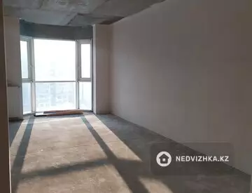 3-комнатная квартира, этаж 10 из 19, 130 м²