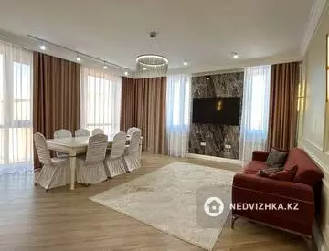 5-комнатная квартира, этаж 8 из 8, 150 м²