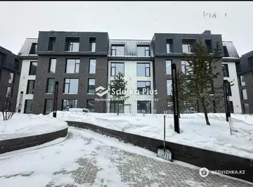 4-комнатная квартира, этаж 1 из 4, 183 м²