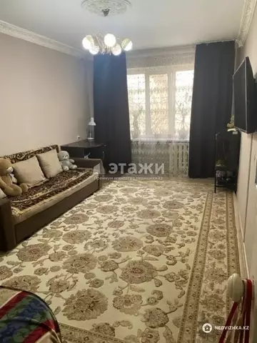 2-комнатная квартира, этаж 4 из 5, 51 м²
