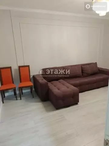 2-комнатная квартира, этаж 3 из 9, 60 м²