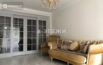 4-комнатная квартира, этаж 2 из 5, 90 м²