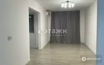 2-комнатная квартира, этаж 10 из 12, 64 м²