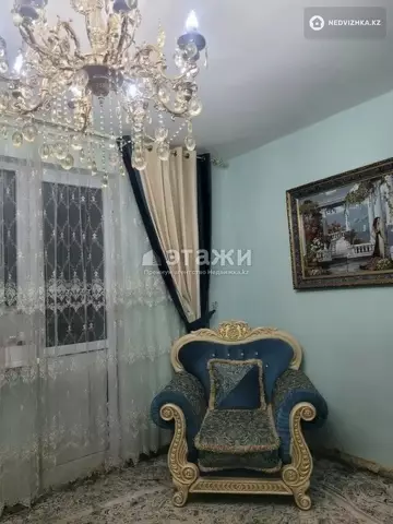 4-комнатная квартира, этаж 12 из 13, 90 м²