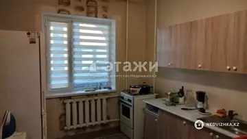 1-комнатная квартира, этаж 3 из 5, 38 м²