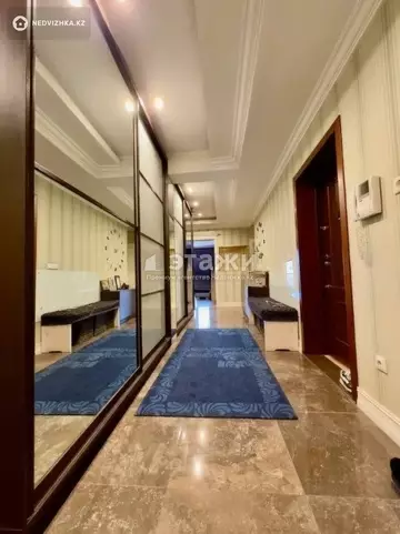 5-комнатная квартира, этаж 3 из 9, 165 м²