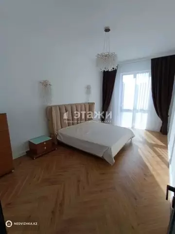 3-комнатная квартира, этаж 12 из 12, 113 м²