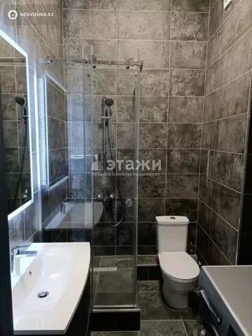 3-комнатная квартира, этаж 12 из 12, 113 м²