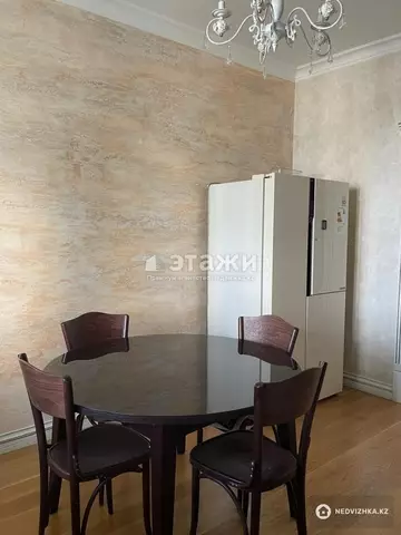 3-комнатная квартира, этаж 7 из 21, 140 м², на длительный срок