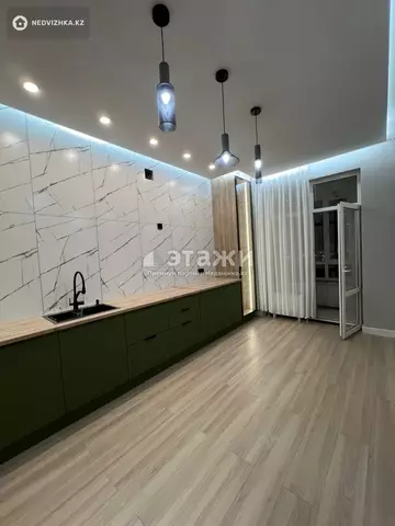 3-комнатная квартира, этаж 10 из 12, 92 м²