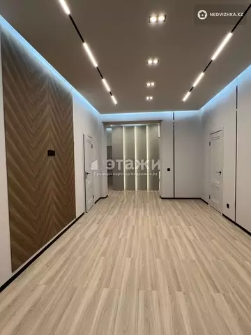 3-комнатная квартира, этаж 10 из 12, 92 м²