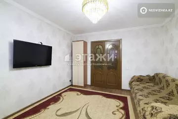 2-комнатная квартира, этаж 8 из 9, 50 м²