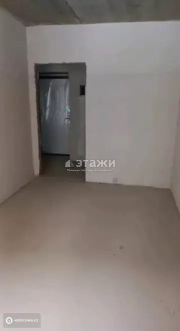 1-комнатная квартира, этаж 3 из 12, 38 м²
