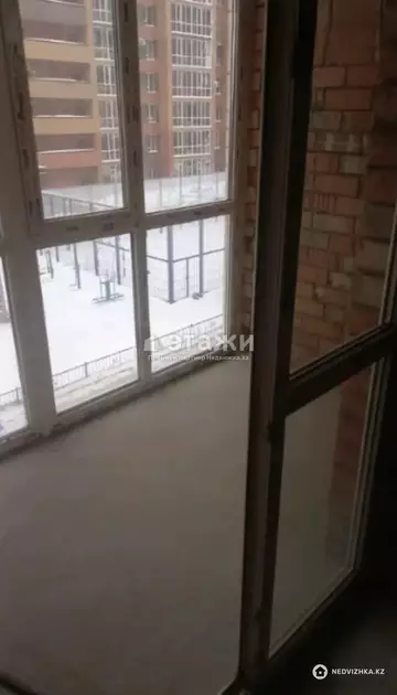 1-комнатная квартира, этаж 3 из 12, 38 м²