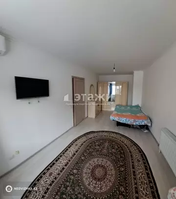 1-комнатная квартира, этаж 4 из 14, 39 м²