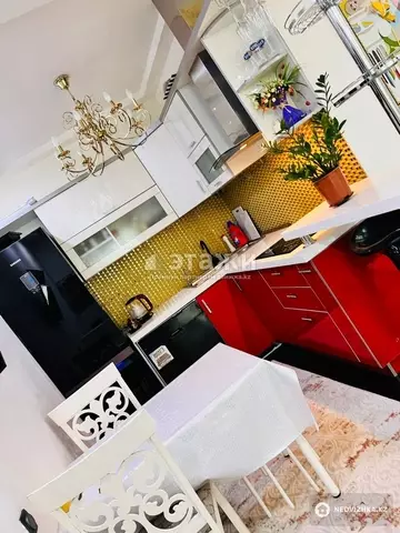 3-комнатная квартира, этаж 28 из 41, 110 м²