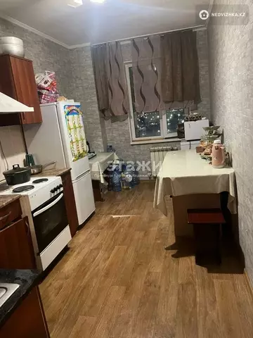 3-комнатная квартира, этаж 15 из 17, 96 м²