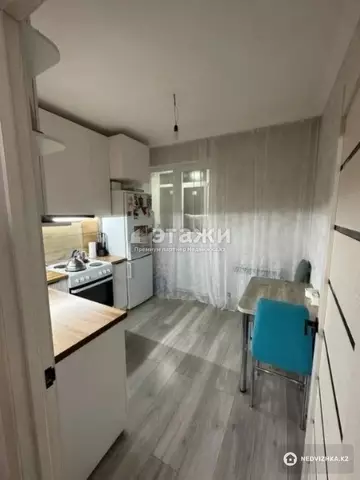 1-комнатная квартира, этаж 3 из 10, 42 м²