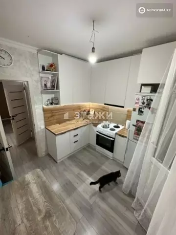 1-комнатная квартира, этаж 3 из 10, 42 м²