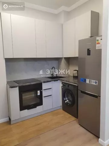 1-комнатная квартира, этаж 17 из 22, 37 м²