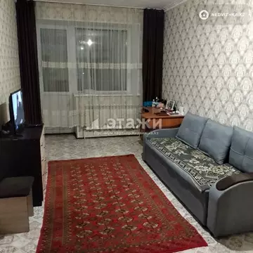 1-комнатная квартира, этаж 3 из 5, 38 м²