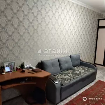 1-комнатная квартира, этаж 3 из 5, 38 м²