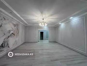 3-комнатная квартира, этаж 9 из 10, 120 м²