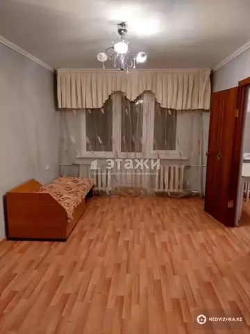 3-комнатная квартира, этаж 4 из 4, 58 м²