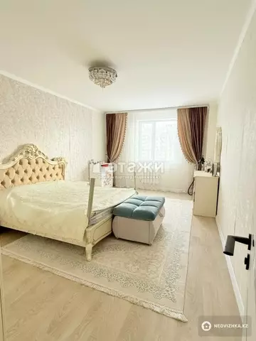 2-комнатная квартира, этаж 8 из 12, 80 м²
