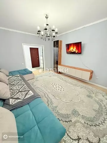 2-комнатная квартира, этаж 8 из 12, 80 м²