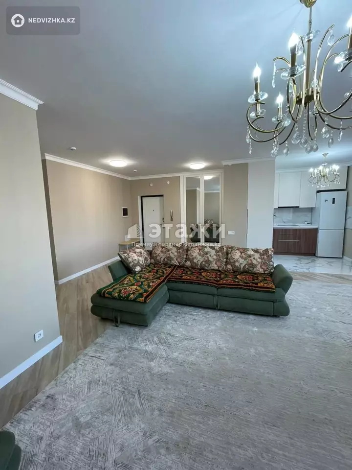 70 м², 2-комнатная квартира, этаж 10 из 12, 70 м², изображение - 1