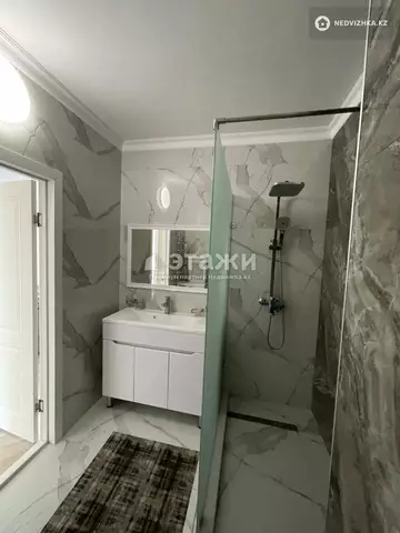 70 м², 2-комнатная квартира, этаж 10 из 12, 70 м², изображение - 4