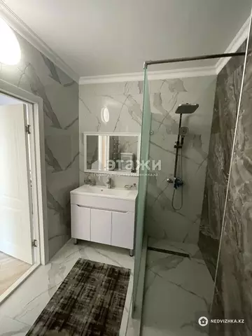 70 м², 2-комнатная квартира, этаж 10 из 12, 70 м², изображение - 9