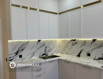1-комнатная квартира, этаж 2 из 12, 40 м², на длительный срок