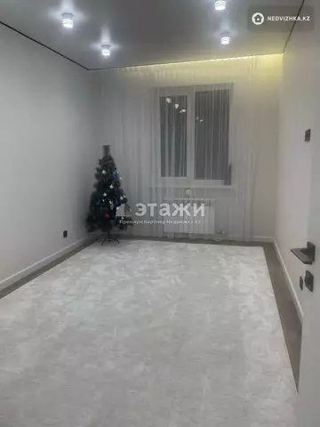 1-комнатная квартира, этаж 2 из 15, 40 м²