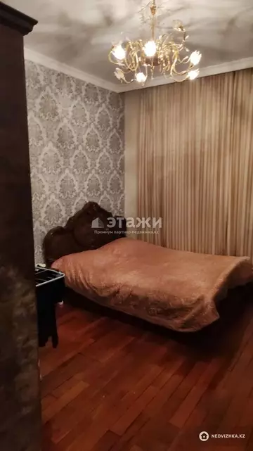 1-комнатная квартира, этаж 4 из 9, 42 м²