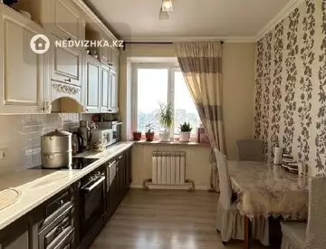 3-комнатная квартира, этаж 10 из 12, 80 м²