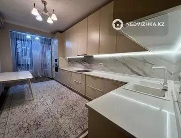 3-комнатная квартира, этаж 4 из 10, 111 м²