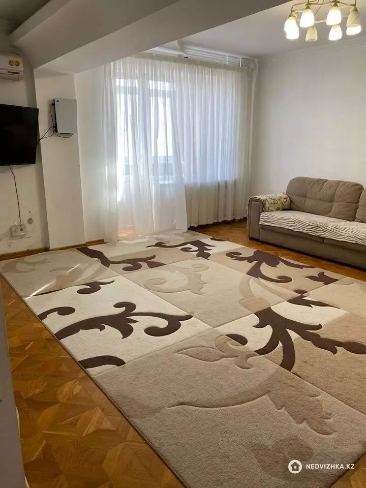 92.5 м², 4-комнатная квартира, этаж 4 из 5, 92 м², изображение - 1