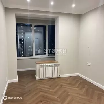 3-комнатная квартира, этаж 7 из 17, 100 м²