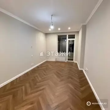 3-комнатная квартира, этаж 7 из 17, 100 м²